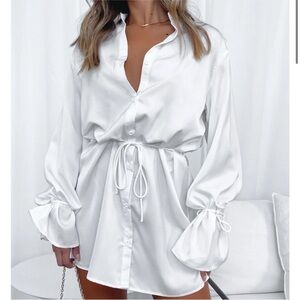White Fox Elegant White Satin Shirt Dress